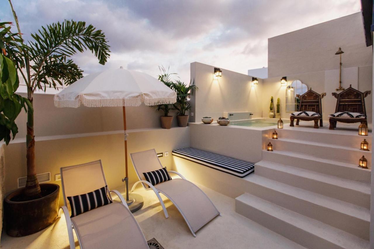 La Colonial Suites Apartamentos De Lujo لاس بالماس دي غران كاناريا المظهر الخارجي الصورة